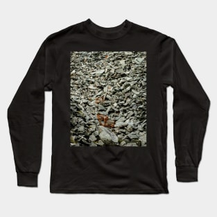Hodge Close Quarry slate pile Long Sleeve T-Shirt